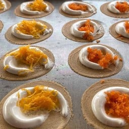 ขนมเบื้องป้าเหน่ง (ข้างเซเว่น)เจ้าแรก