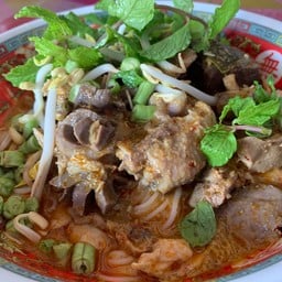 ขนมจีนแกงไก่ ดีมากกก