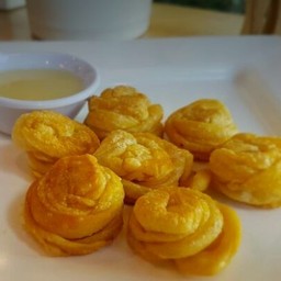 โรตีจิ๋วหลิว+นมข้นหวาน