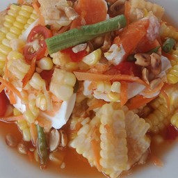 ส้มตำข้าวโพดไทยไข่เค็ม