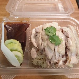 ข้าวมันไก่อากง(โป่ย) หมู่บ้านนนทรี2