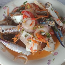 ยำปูม้าสด
