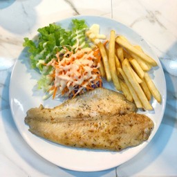 สเต็กปลาดอลลี่จิ้มแจ่ว