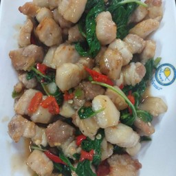 กระเพราหมูสามชั้น