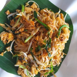 ผัดไทยไข่