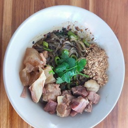 ก๋วยเตี๋ยวเนื้อตุ๋น-แห้ง