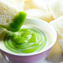 ขนมปังนึ่งสังขยา (ขนมปังแบบนุ่มหนึบติดเค็มเล็กน้อย)