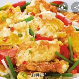 ยำไข่ดาว