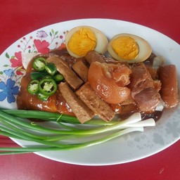 เปาะเปี๊ยะสดขาหมู