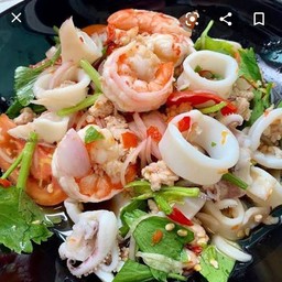 ยำรวม ( หมูสับ,หมูยอ,กุ้ง,หมึก)