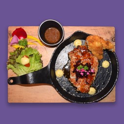 สเต็กสันนอกหมู ซอสเทอริยากิ