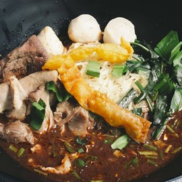 ก๋วยเตี๋ยวหมูรวม