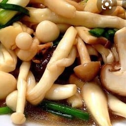 ผัดเห็ดรวม