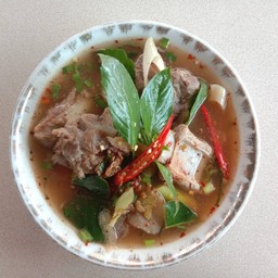 ต้มแซ่บกระดูกซี่โครงอ่อน