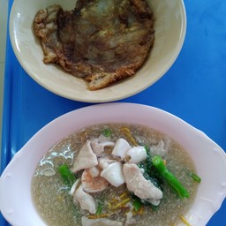 ราดหน้าใส่ไข่รวม-ใหญ่