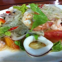 ยำวุ้นเส้นทะเล