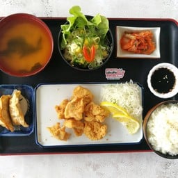 (คุ้มกว่า) ชุดข้าวไก่คาราอาเกะ