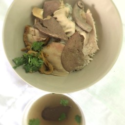 ข้าวต้มแห้ง