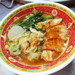 เกี๊ยวน้ำหมูย่างอบน้ำผึ้ง