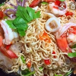 ยำมาม่า