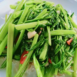 ผัดผักบุ้งไฟแดง