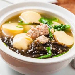 ต้มจืดเต้าหู้หมูสับสาหร่าย