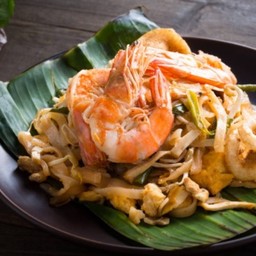 ผัดไทยบันลือโลก