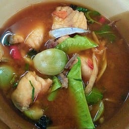 แกงป่าปลาบึก