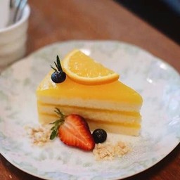 MANDARIN ORANGE CAKE