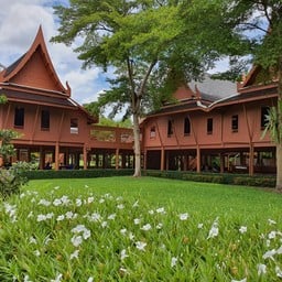 อุทยานพระบรมราชานุสรณ์ สมเด็จพระพุทธเลิศหล้านภาลัย