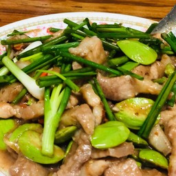 หมูผัดกะปิ