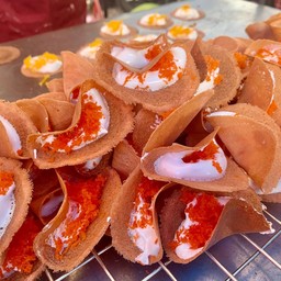 ร้าน(ล้านตุ๊กตาขนมเบื้องภูเก็ต)