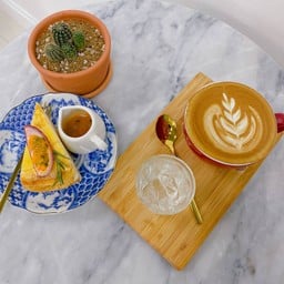 Ras Saa Daa by Good Cafe  叻衫達  รัษฎาคาเฟ่