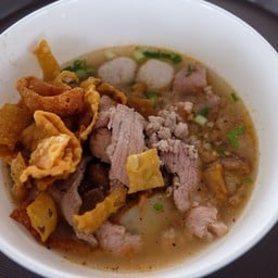ก๋วยเตี๋ยวต้มยำสุโขทัย