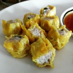 ขนมจีบ ซันตาคร๊อส เจ้าเก่า