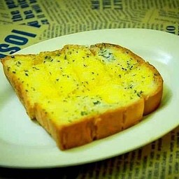 เนยกระเทียม