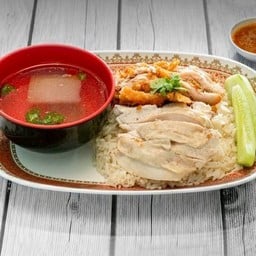 ข้าวมันไก่สนามกีฬากลาง