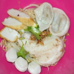 บะหมี่เกี๊ยวปลาแห้ง