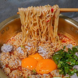 มาม่าต้มยำน้ำข้นหมูสับ Size เล็ก