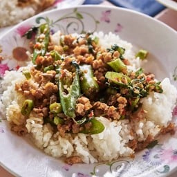 เจ๊อ๋อย ลุงหมึก อาหารตามสั่ง 10 บาท ราชบุรี