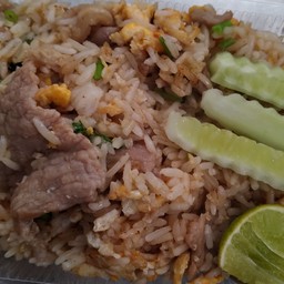 ข้าวผัดหมูหมัก
