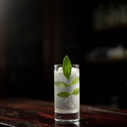 ปากคลองหนึ่งครึ่ง