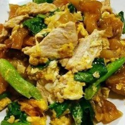 ผัดซีอิ๊วหมู