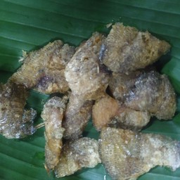 ปลาสลิดทอด