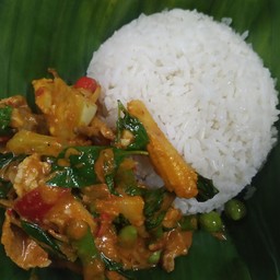พริกแกงไก่ราดข้าว
