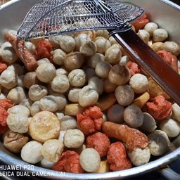 ลูกชิ้นทอดรวม