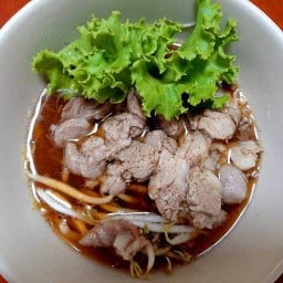 ก๋วยเต๋ยวเนื้อเปื่อย (จรัญสนิทวงศ์ 32 ) จรัญสนิทวงศ์ 32 หลังเขตบางกอกน้อยเก่า