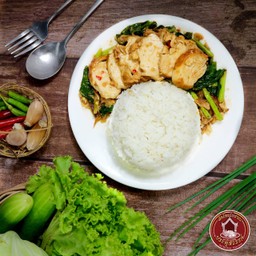 คะน้าไก่ทอด