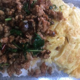ข้าวกะเพราเนื้อสับ