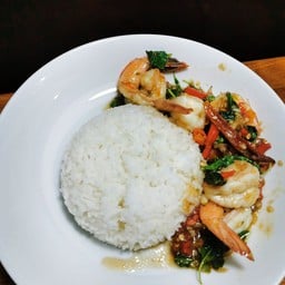 กิน กับ ก๊อต ตรอกสาเก